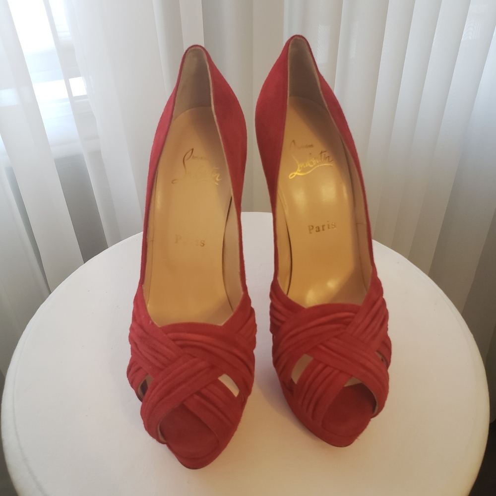 Authentic Christian Louboutin Aborina in red 150mm in sz 38.5
